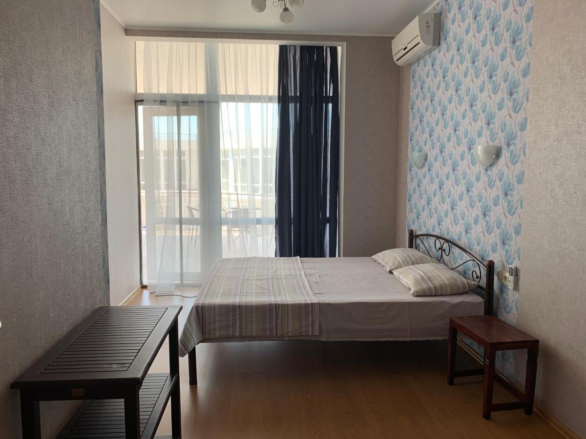 Апартаменты Town-House Golden Bugaz Каролино-Бугаз Экстерьер фото