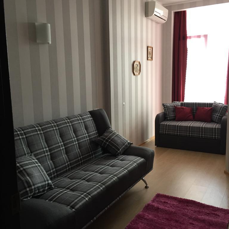 Апартаменты Town-House Golden Bugaz Каролино-Бугаз Экстерьер фото